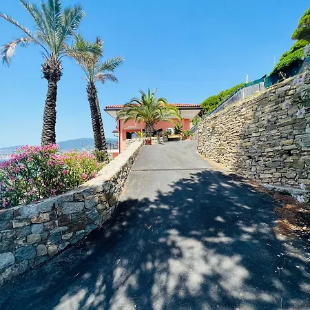 Apartment Luxury La Brezza 3 - Fronte Mare Sanremo